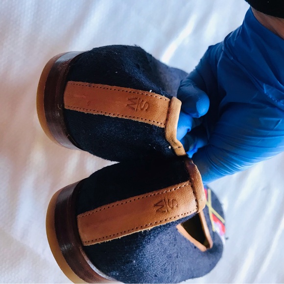 Stubbs & Wootton Navy Loafers with Colorful Flag Embroidery - Picture 9 of 10